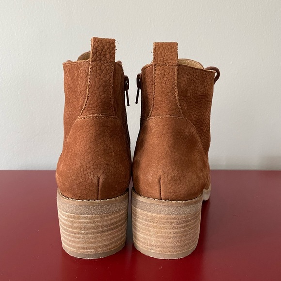 Lucky Brand Tamela Ankle Boots - Picture 4 of 6